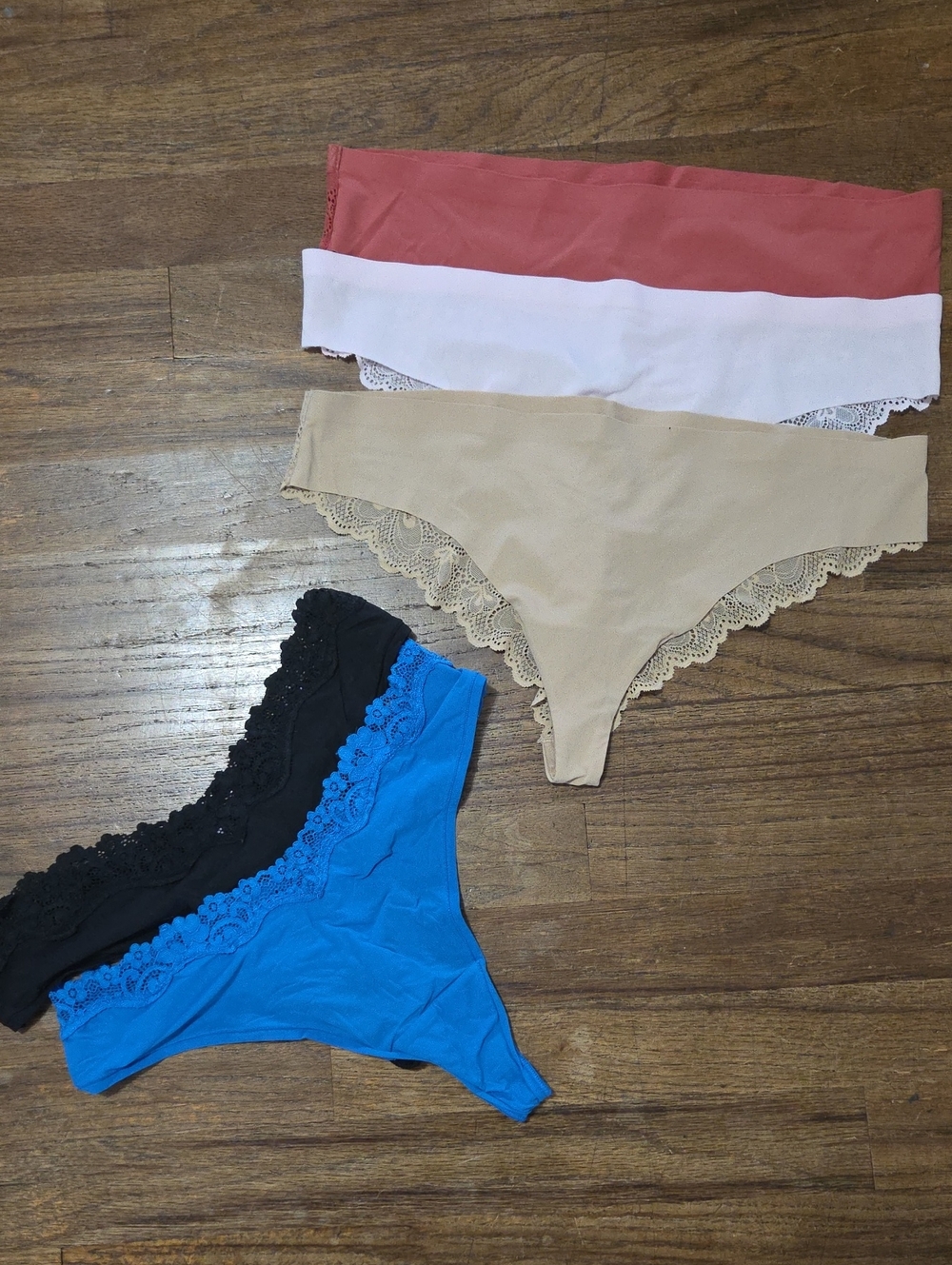 NWOT No Boundaries Cheeky And Thong Set